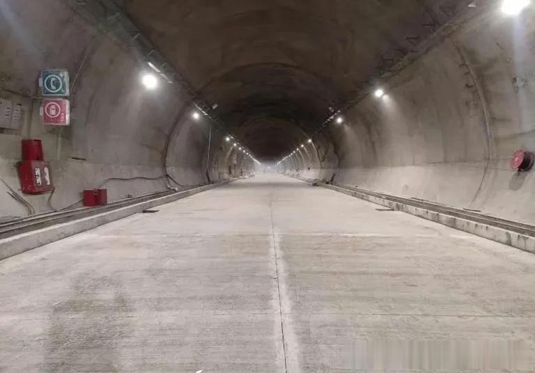 据报道印度在印占藏南地区修建的塞拉隧道即将完工，可能于本月底通车。 ​​​
～～