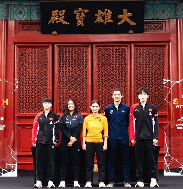 孙颖莎呀，王楚钦，
怎么说你俩好呢？

北京大满贯抽签，
孙颖莎一上来抽了个，