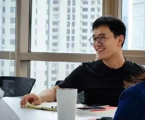 辞退和开除有何区别辞退像“和平分手”（可能是公司结构调整或者小错劝退），开除简直