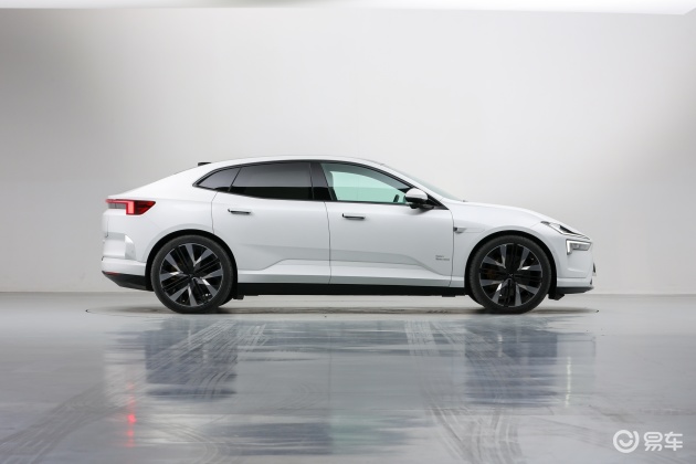 [小鲨帮选车]中大型suv中的"三好学生" 33.80万起配双电机四驱