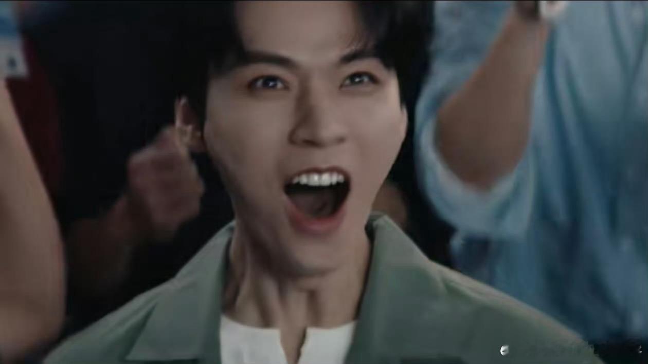龚俊演的就是当年看球的我本人龚俊把球迷们的世界杯DNA演动了💪热血、真诚、热爱