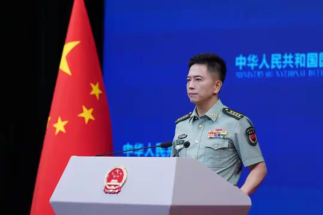 1. 西方无端炒作所谓中国渗透他国高层，纯属无稽之谈，典型的贼喊捉贼。
2. 凭
