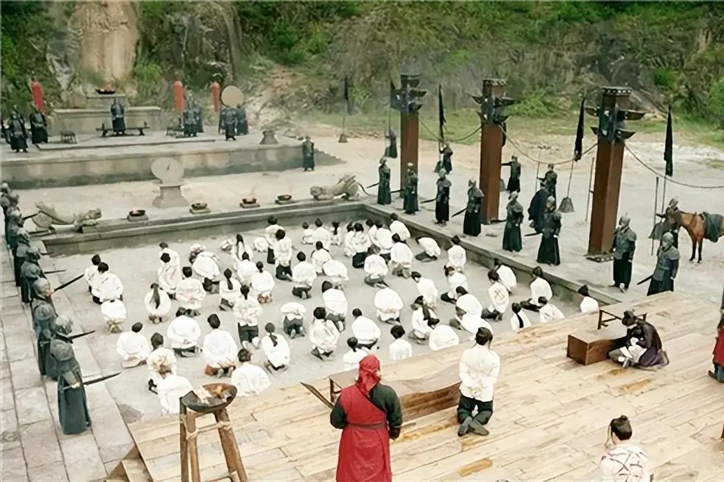 在中国历史上，“诛九族”绝对算最让人害怕的刑罚之一。一人犯罪，全家甚至全族跟着遭