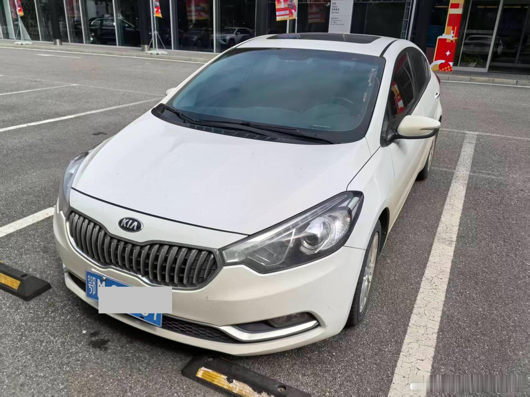买了一台性价比很高的代步车14年底 起亚k3 1.6L自动高配GLS个人一手 只
