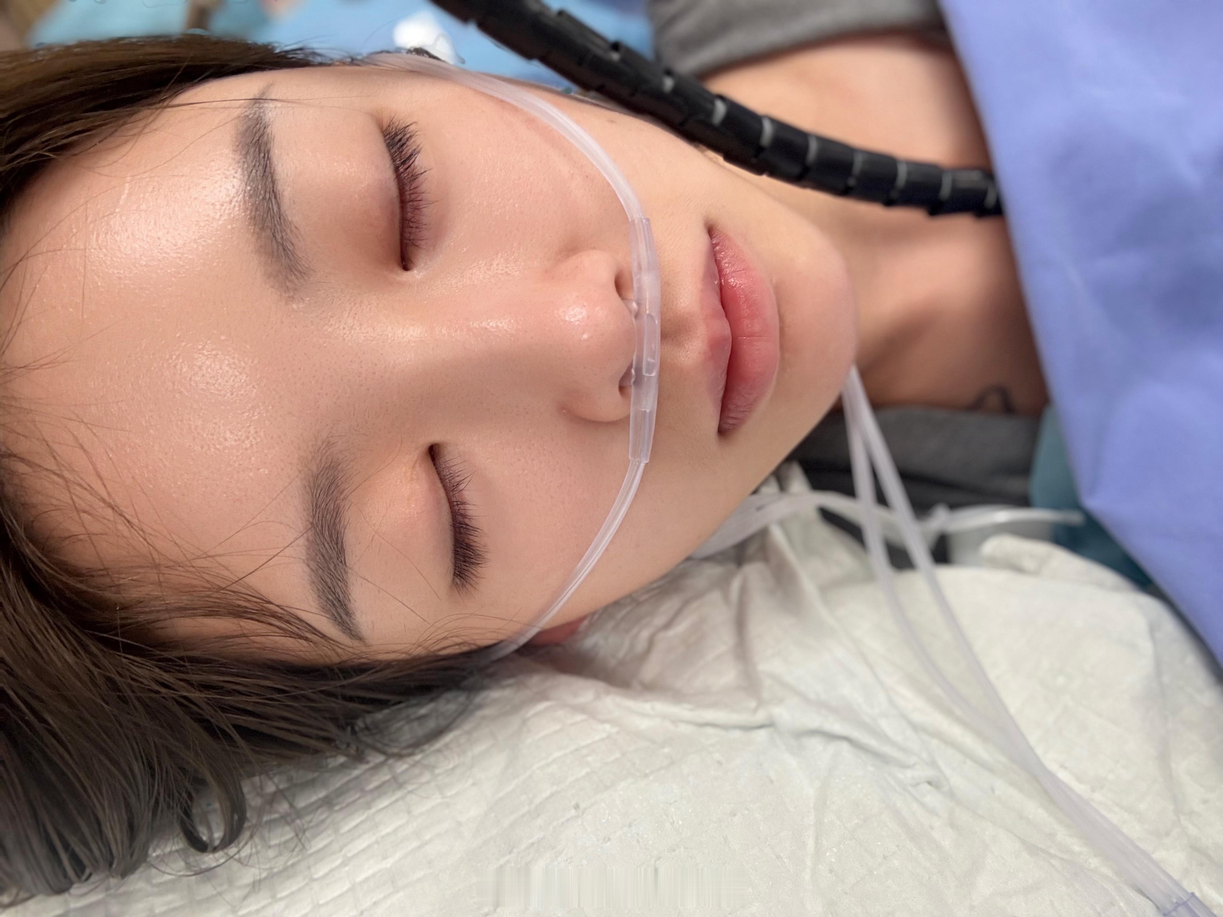 自媒体人的职业素养 麻醉醒来先记录一下[晕]做了个胃肠镜 好不容易胖到90 又掉