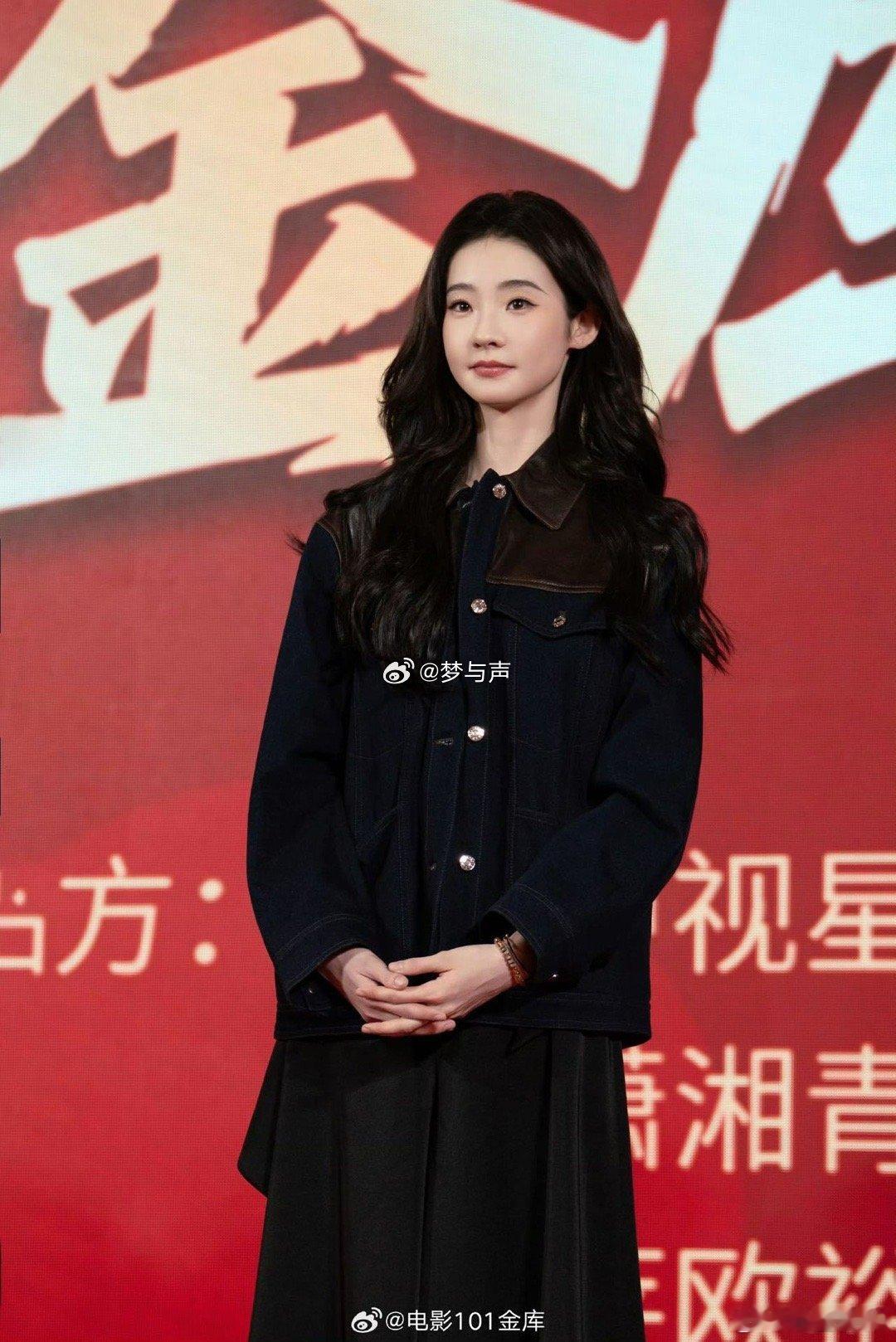 张艺凡已争气争气再争气 争气，是让“最年轻面孔”这个标签变成起点，而非光环。从《