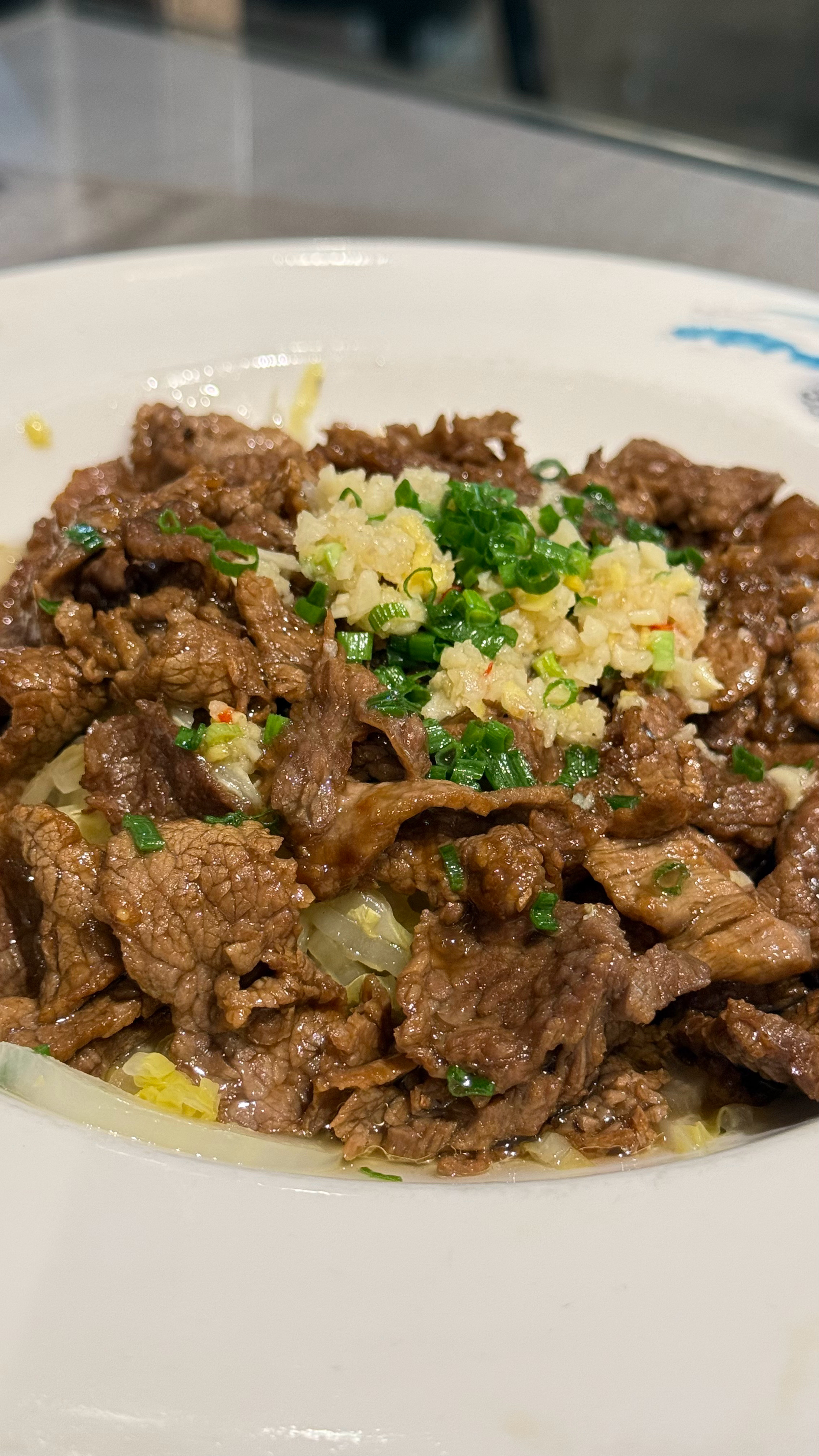 你们晚上吃什么？今天吃的客家菜有点太过清淡了