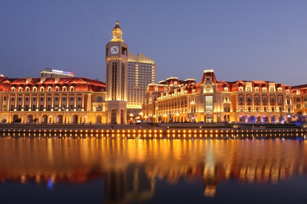 2015年，天津GDP增长9.3%；
2016年，天津GDP增长9.1%；
20