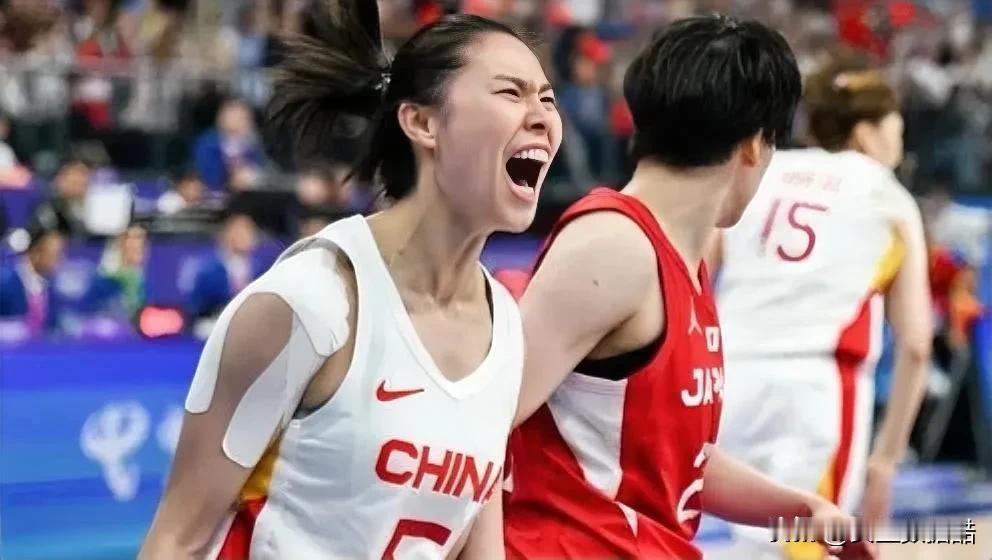 王思雨国家队最重要的三大进球，3次挽救中国女篮命运，绝杀女王实至名归！

1、2