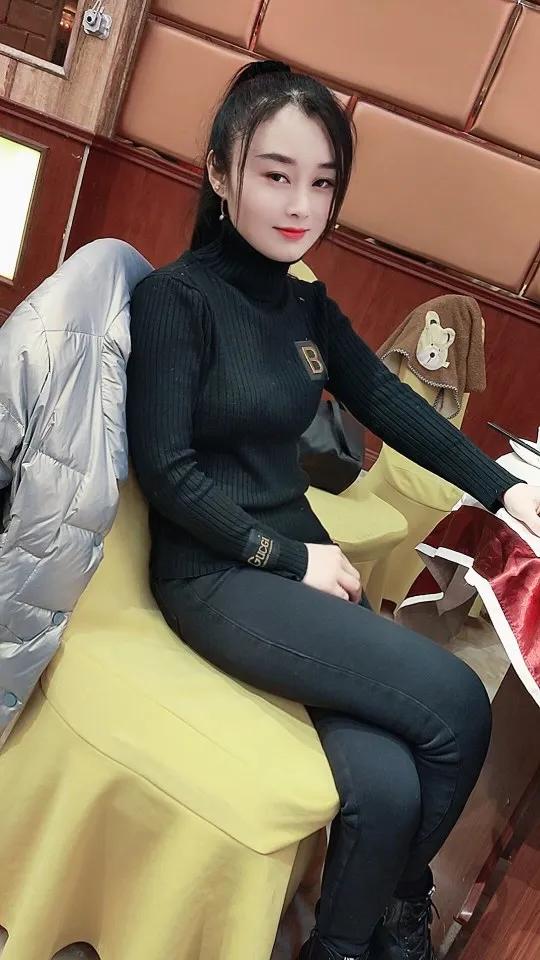 少年夫妻老来伴，真的很有道理


少年夫妻老来伴，这句话一点不假。

年轻的时候