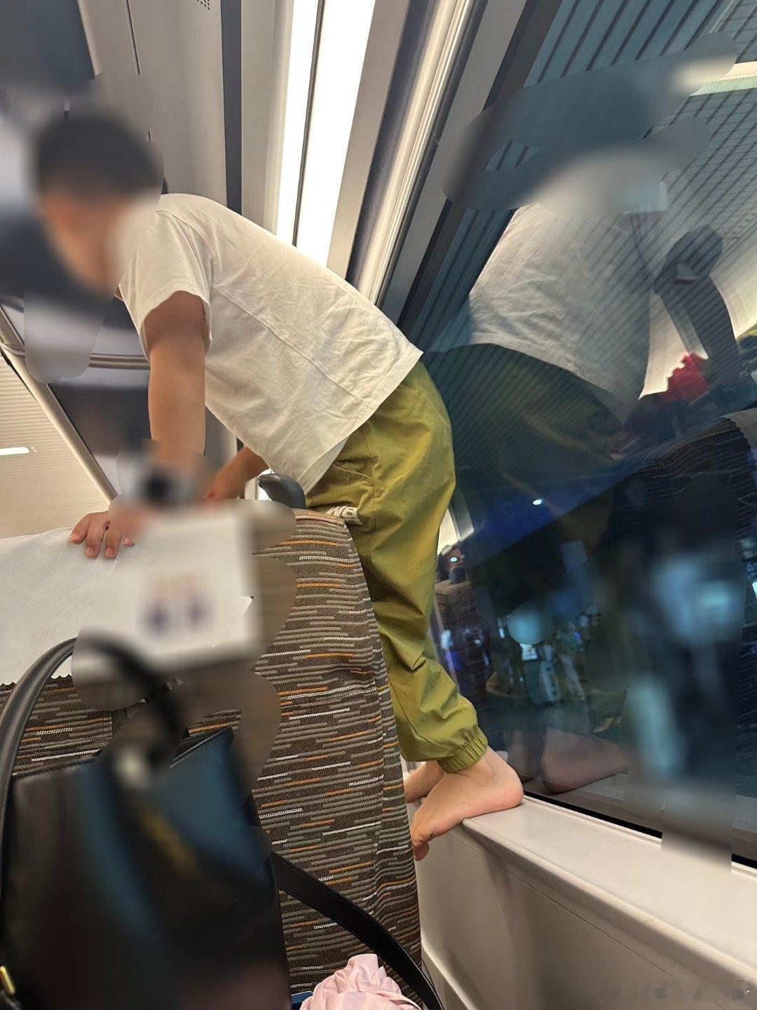 小朋友什么行为显得没家教遇到一直说网络烂梗的小朋友我只会觉得没救了……一想到自己