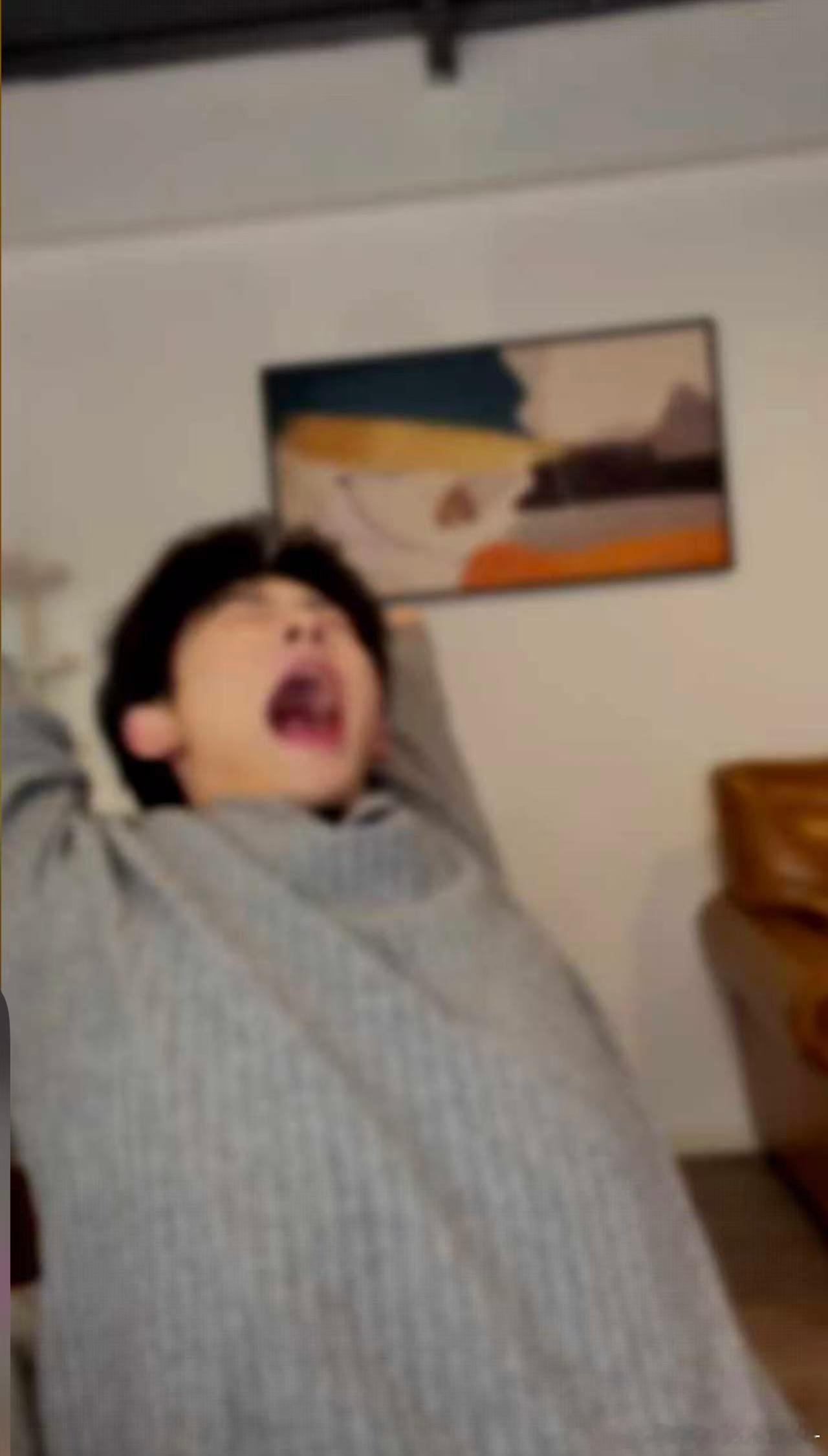 陈添祥 🍊 陈添祥金吾不禁 好好休息~空了就冒个泡给我们直播一下吧！12.21