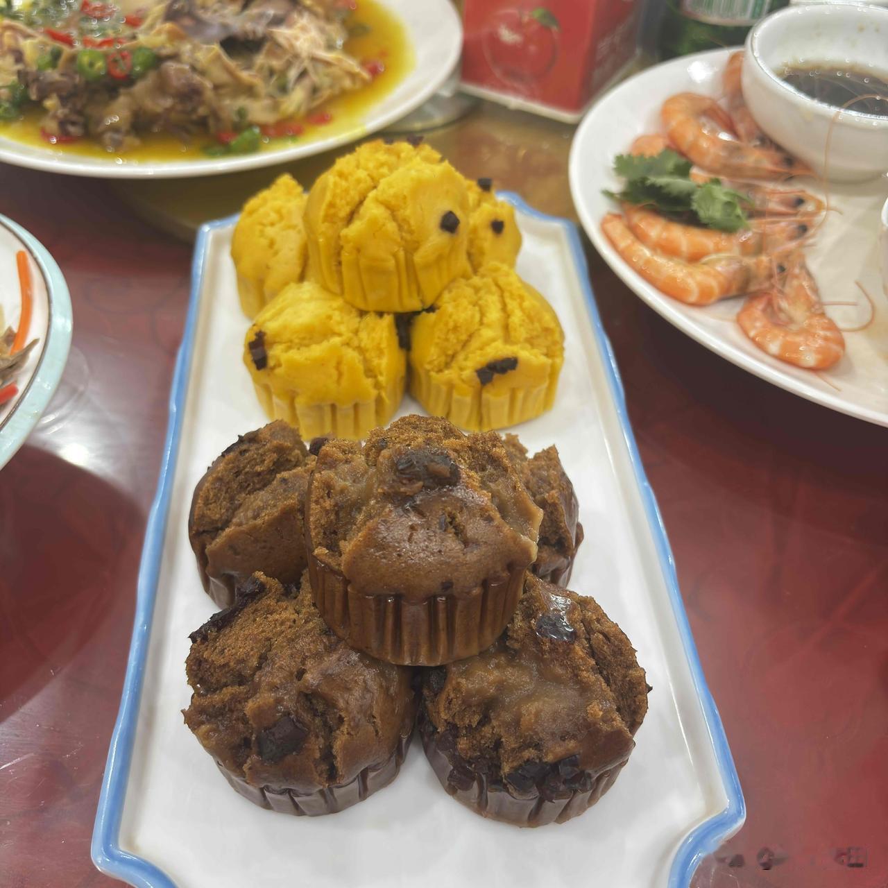 今天亲戚立木房，在蓝田普化街道亚斌饭店吃饭，这是第二次来这里吃饭了，三年前，是在