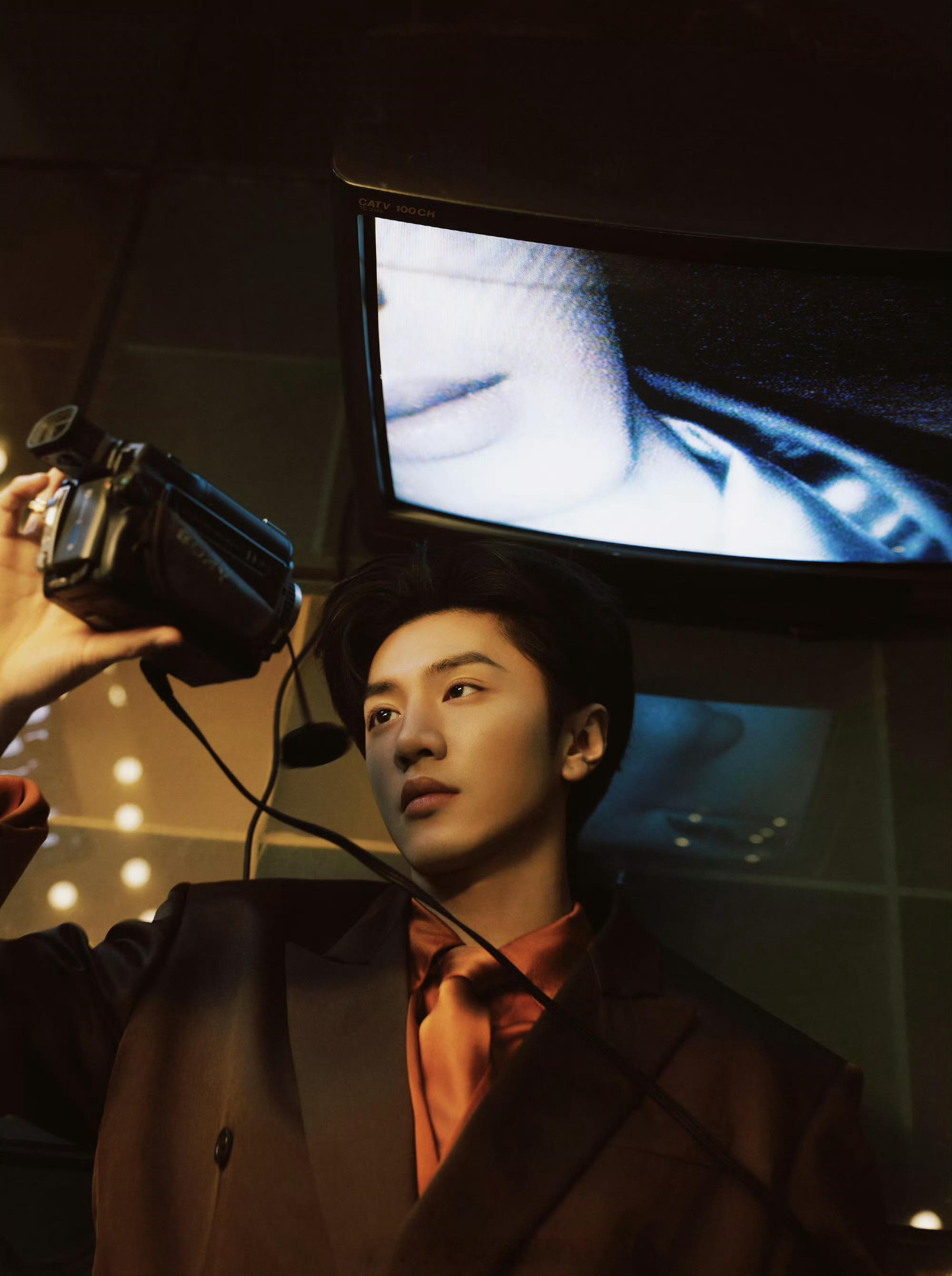 陈哲远 微博之夜造型出图家远帅的好贵啊....比例绝了