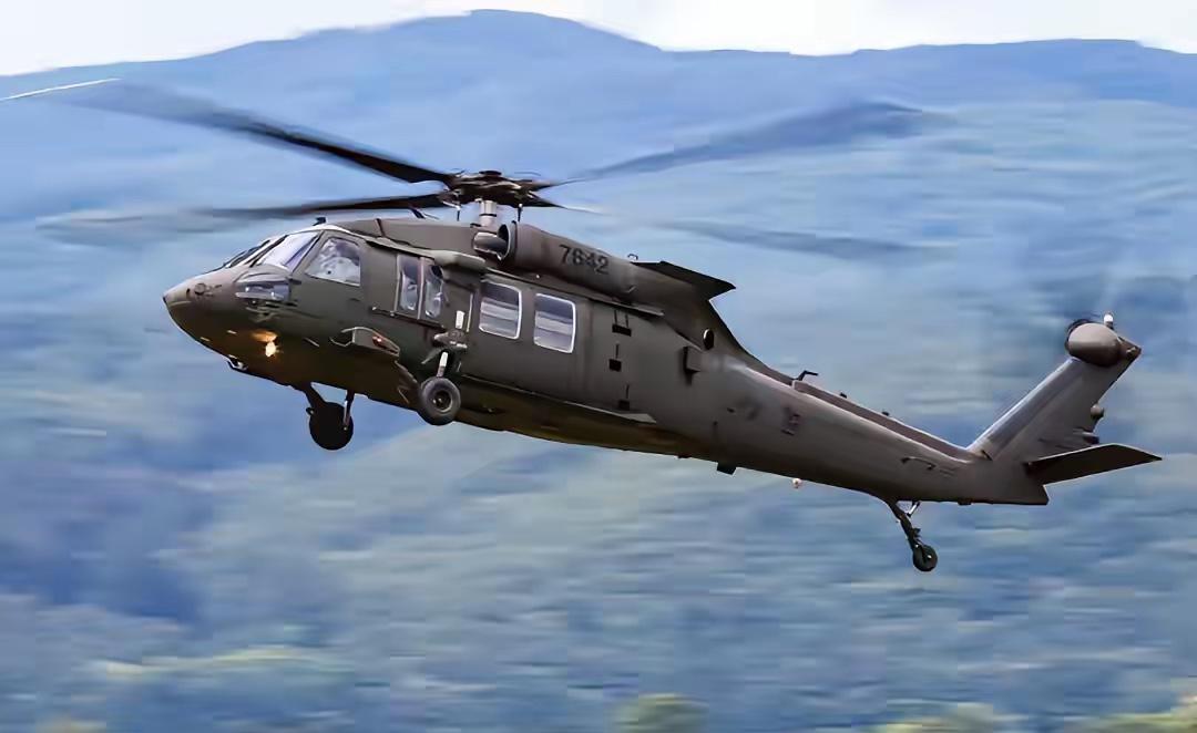 有人说:美军的武器都是几十年前的东西，已经跟不上时代了。
虽然美军的武器，外观变