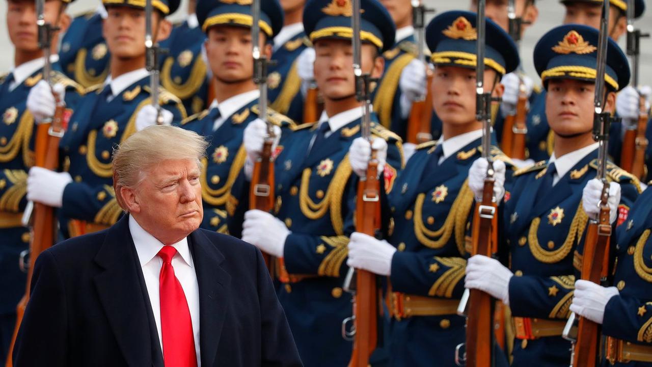 来华的特朗普在亲眼目睹了中国三军仪仗队之后，回国后这位老兄会不会也要搞一场关于“