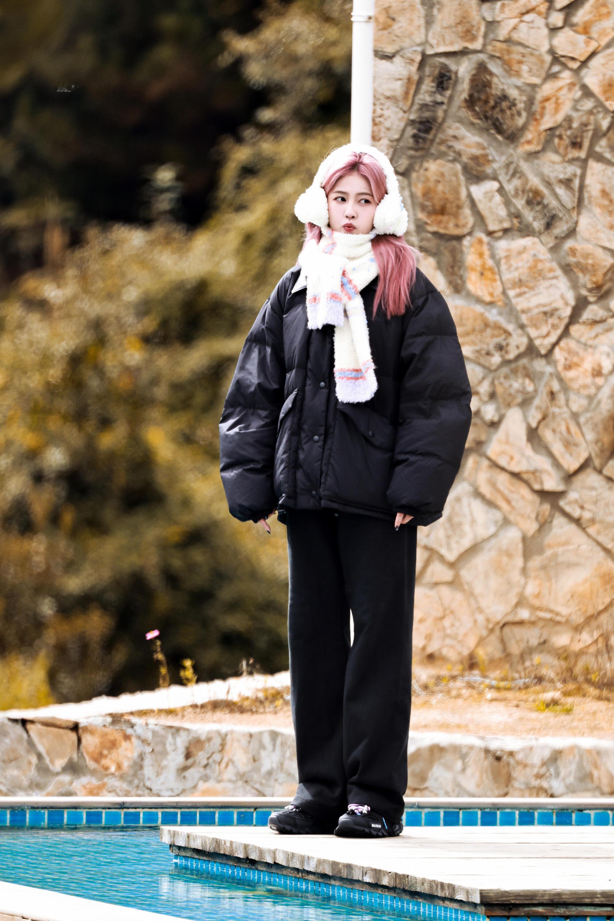 白鹿说快走吧抓你们来了白鹿让粉丝快走吧抓你们来了 世萌一在此 ​​​