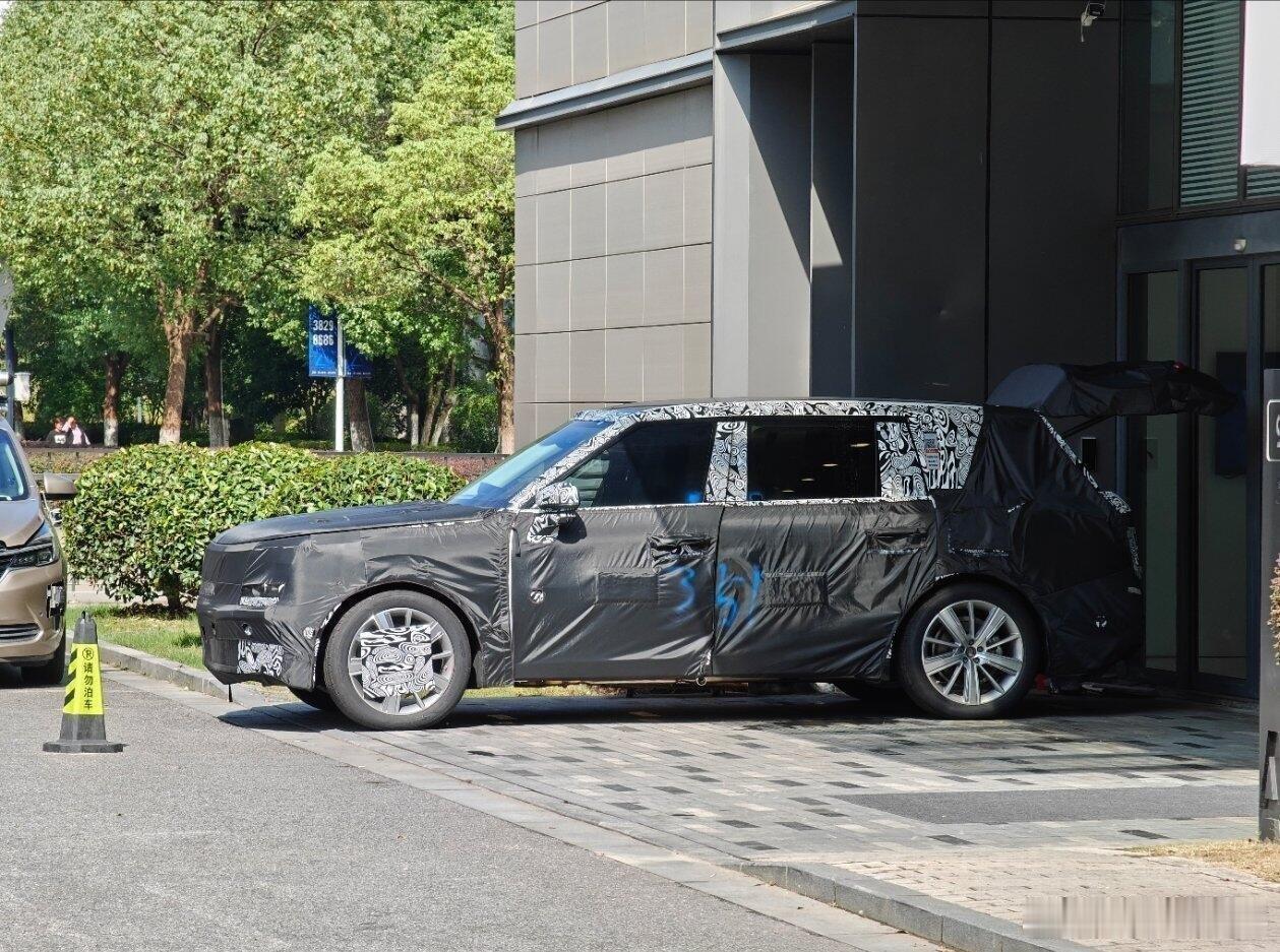 领克全新旗舰SUV，比09定位更高我愿称之为“沃尔沃XC100”[doge] ​