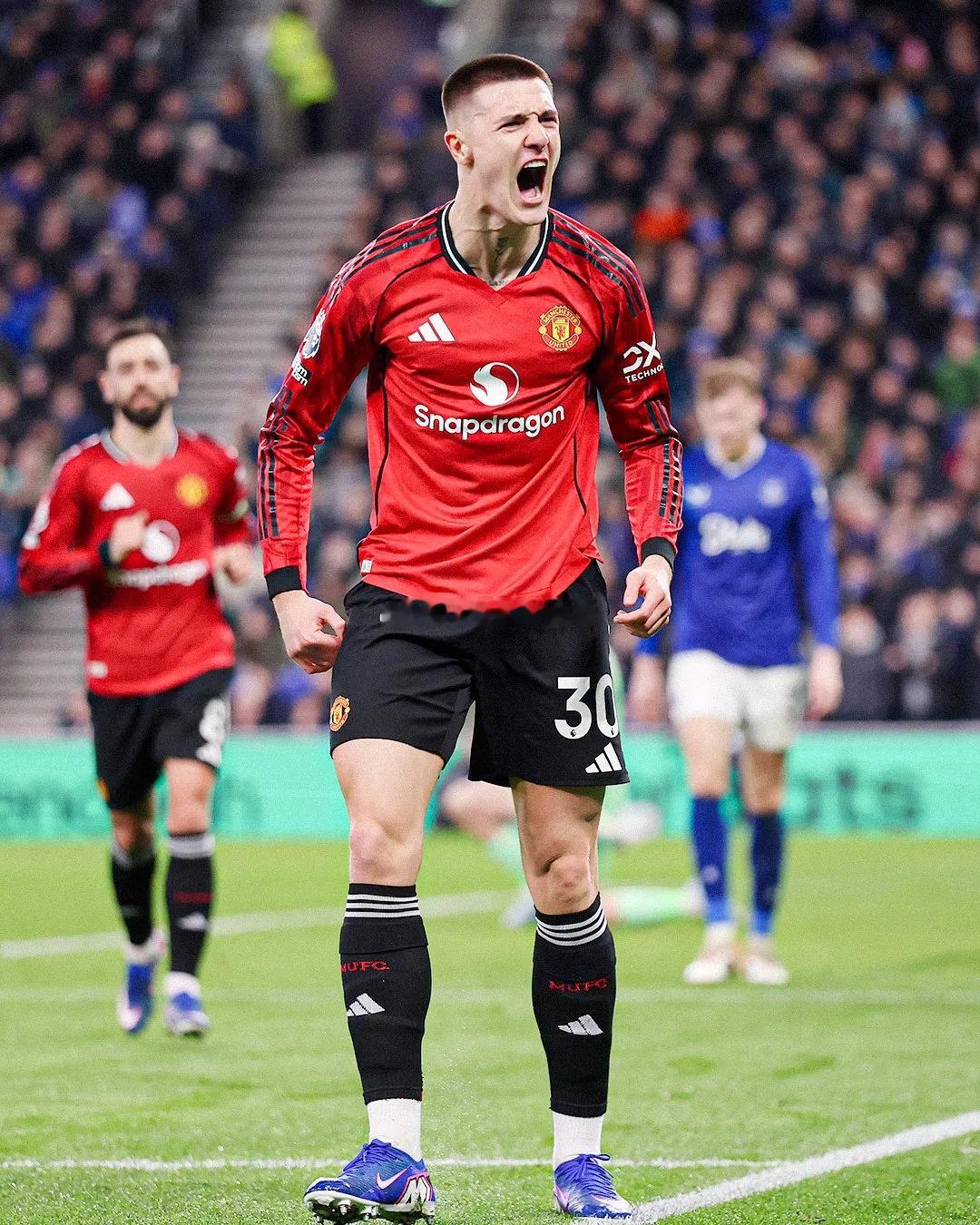 关键先生！谢什科在二月英超的进球，直接为曼联狂揽7个关键联赛积分👇：第24轮，