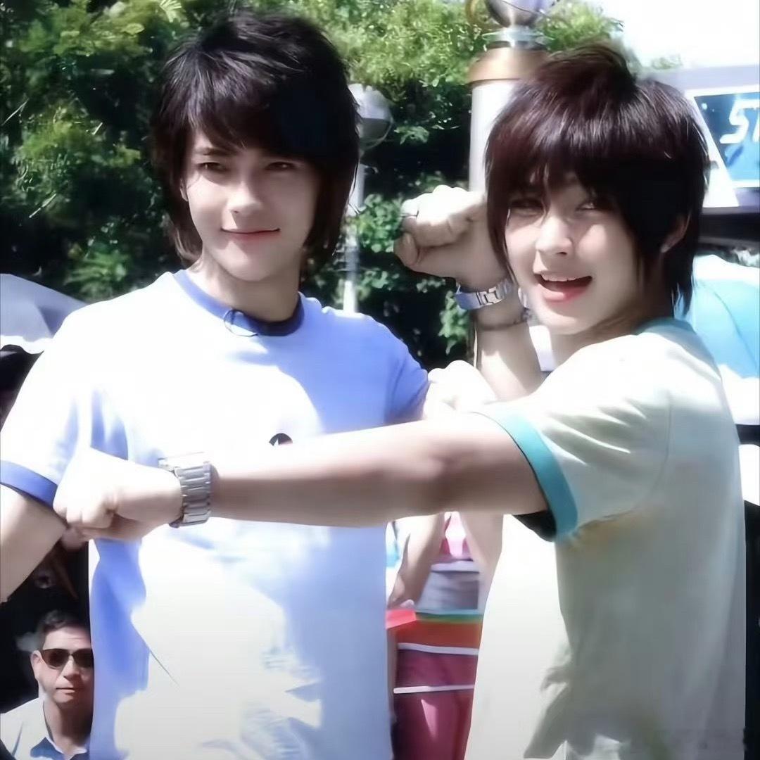 炎亚纶想要汪东城手机号这次又喊话“连我手机号都没有的人没资格指指点点”，网友全在