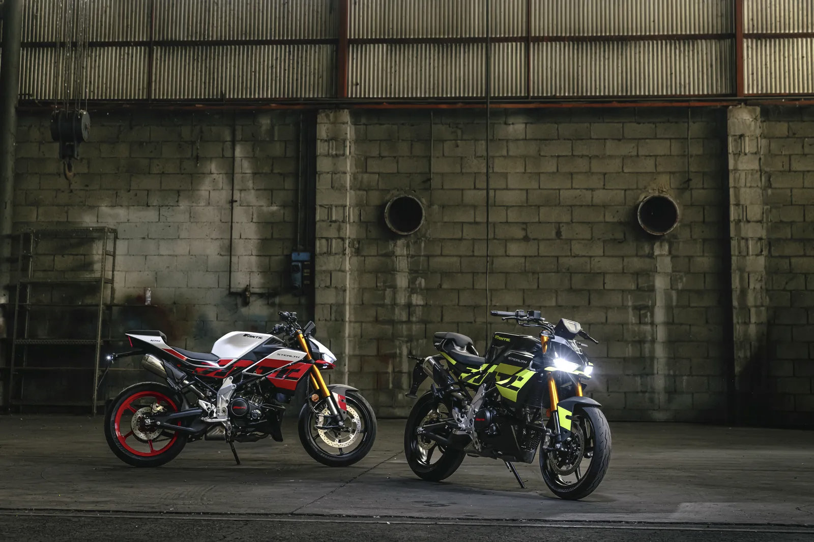 车市热门 Fantic 2026 运动街车 Stealth 500、Stealt