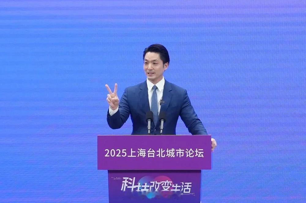 台北市长蒋万安宣布台北市中小学营养午餐将全面免费，进一步升级到“生生喝鲜奶3.0