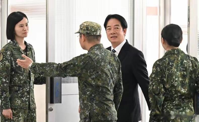 国民党主席郑丽文强挡军购，刚说要赖清德“死了这条心”，美国立马抛出军援5亿美元诱