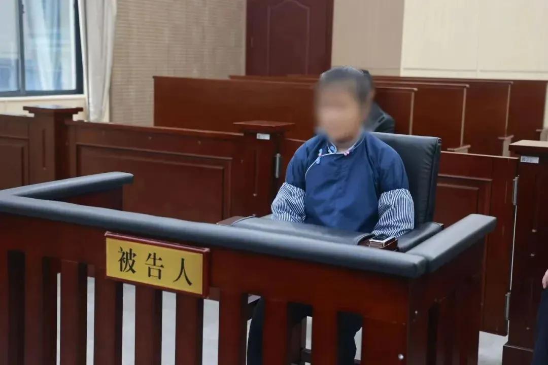 "听信偏方种‘药苗’，结果摊上大事了！"  

近日，某县法院审理了一起让人唏嘘