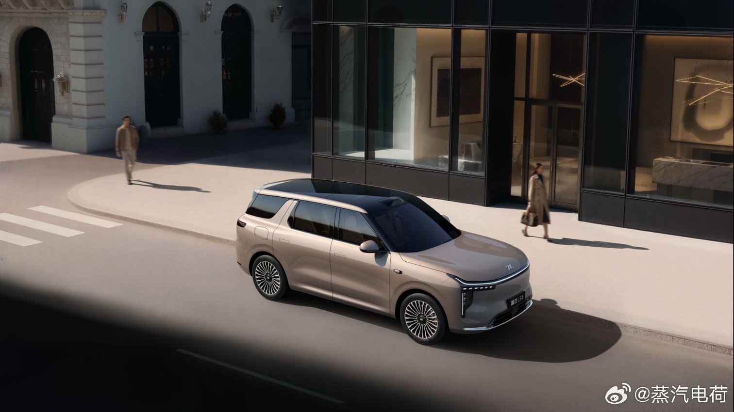 最近看每家车企的新车，都说自己产品实力爆棚、妥妥王炸。看了一圈，也确实觉得不错风