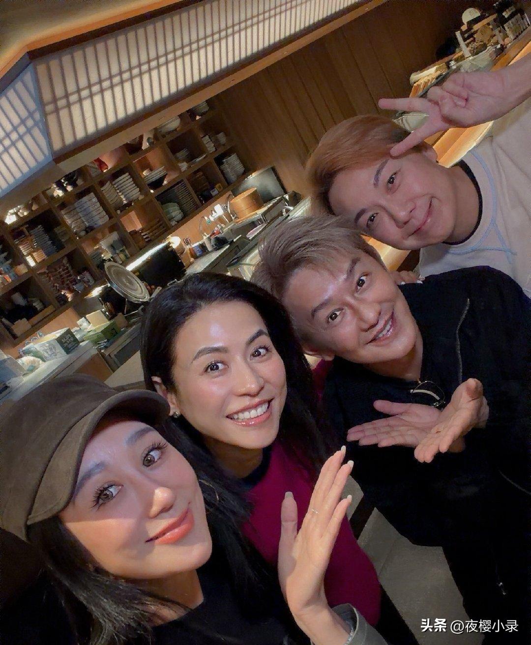 56岁宣萱和陈浩民夫妇在香港聚餐，她的气质太好了，脸部保养得宜，看不到一点皱纹，