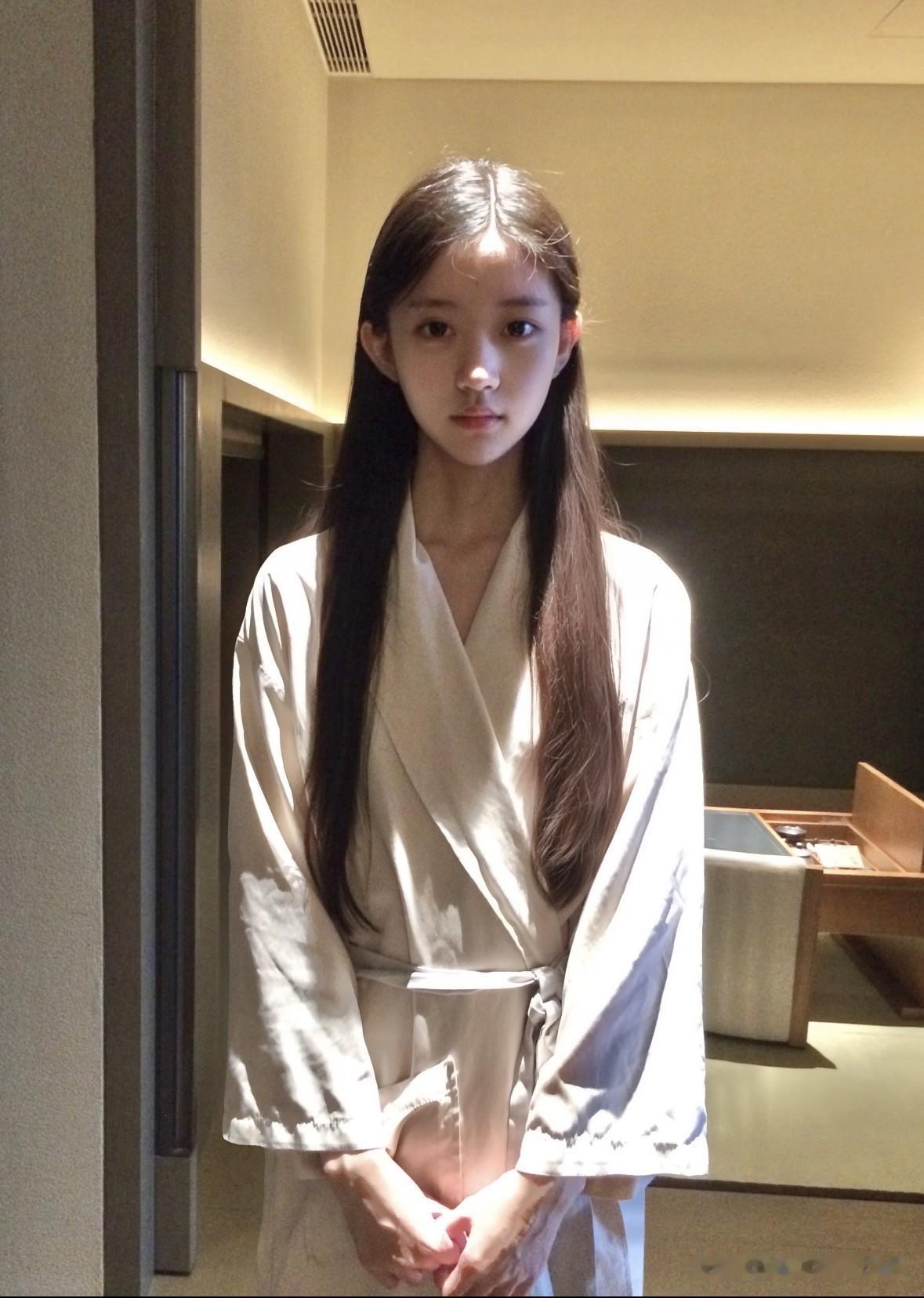 氛围感 长发女孩 居家随拍