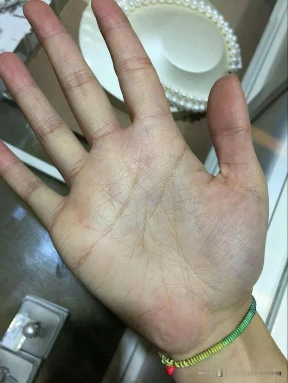 天生的手纹，有什么说道吗！