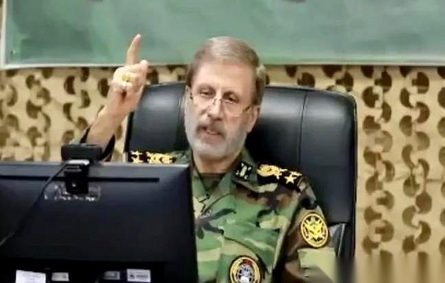 “放开霍尔木兹海峡！”
这话，不是别人喊的，是伊朗外长阿拉格齐亲口说的！就在以色