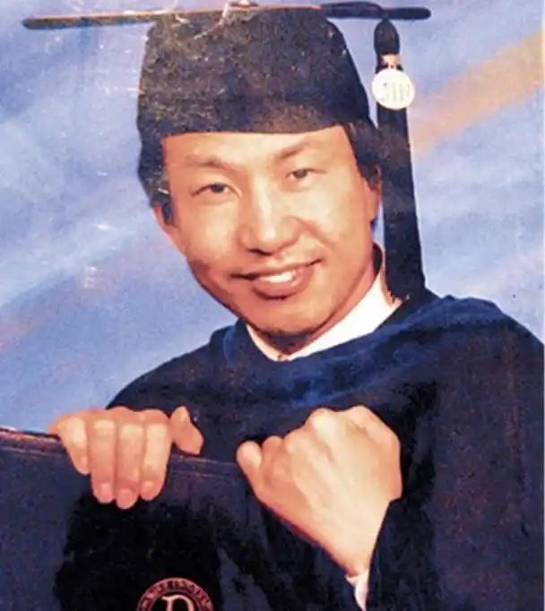 清华副教授蒋国兵，拿着普渡核物理博士头衔移民加拿大，最后在2006年7月21日凌
