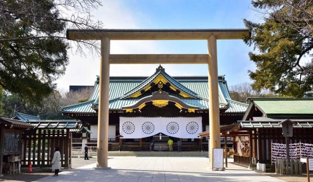 “8 月 10 日，近期靖国神社正式宣布，今后将禁止在神社境内穿着军装以及进行 