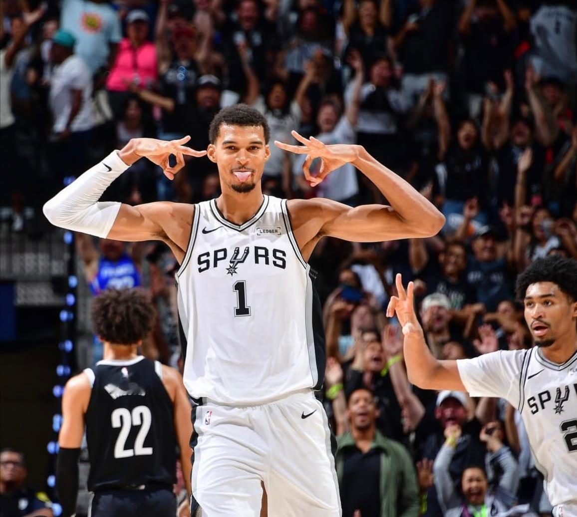 晚安马刺 今日事已落幕，明日希望正萌芽。晚安刺蜜[月亮]明天见[心]晚安心语 ｜