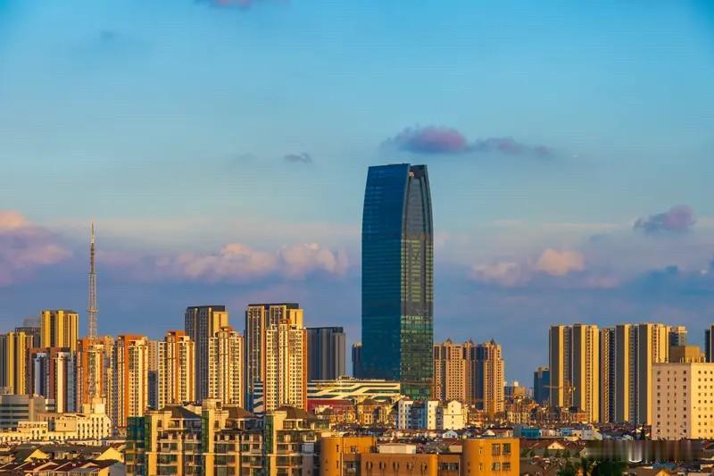 苏州楼市：

今年苏州楼市整体状态，明显好于去年下半年。去年市场踩踏，大量二手房