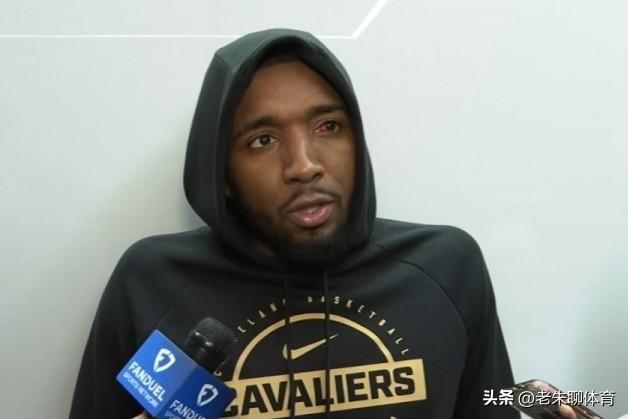 仅得6分还能三节打卡，米切尔感受到了躺赢的快乐！
今天在骑士对阵热火的比赛中，米