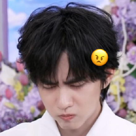 正在欣赏huq的主页并且随机选择一些适合他们的fls我好像有那个装扮病 