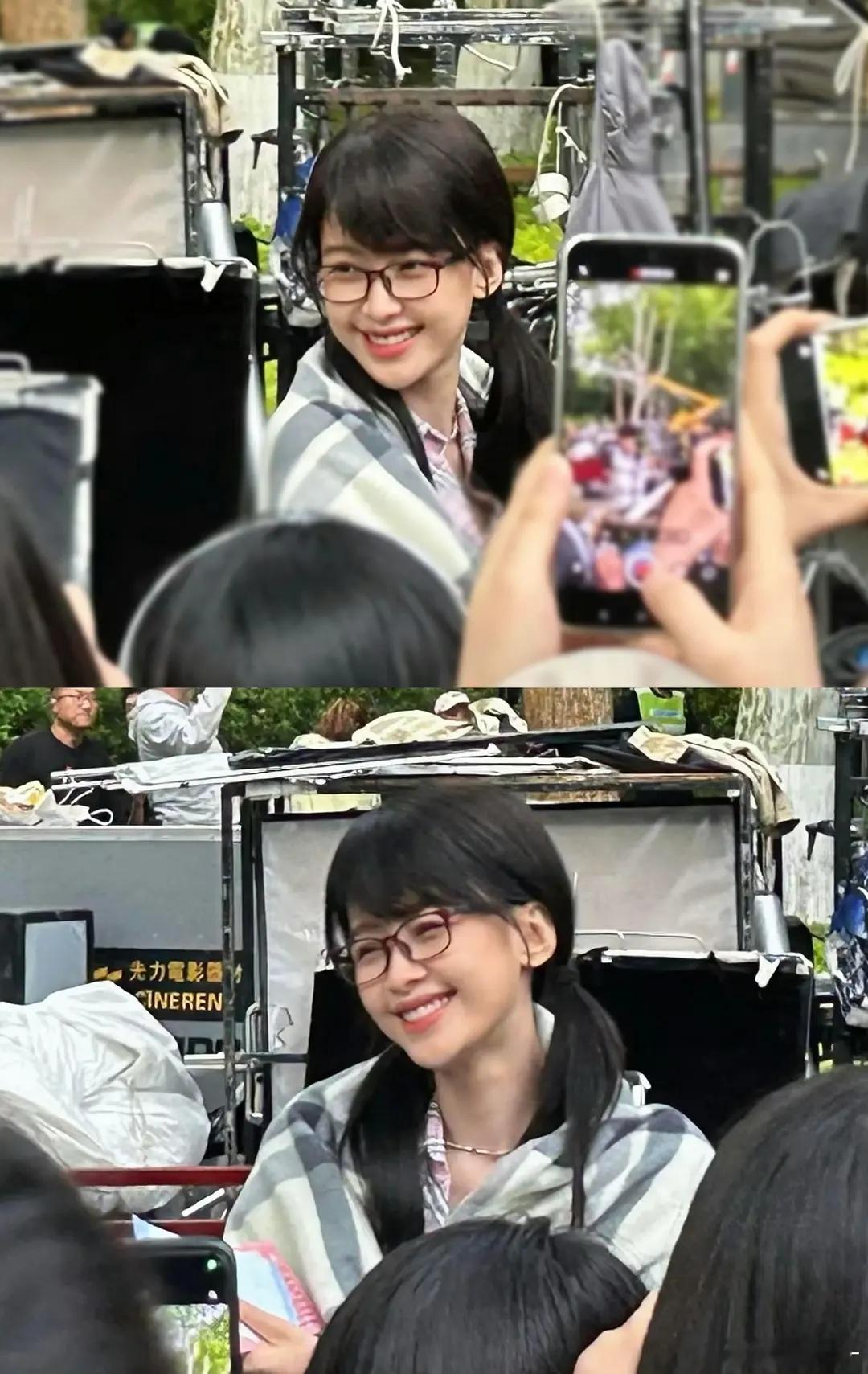 才看到孙怡一觉醒来十五年的杀青造型，妈呀哪里来的鬼马精灵少女萌妹子！ 