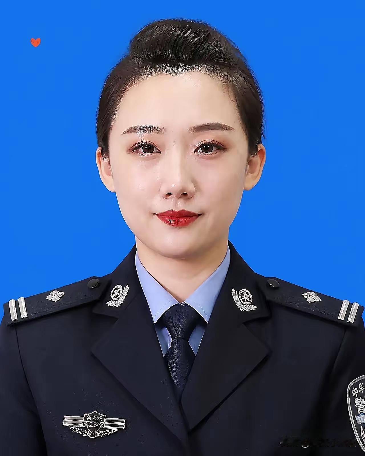 高墙之内也有滚烫的温柔，辽宁女狱警李晓婷十四年的坚守，看完真的很让人动容。

身