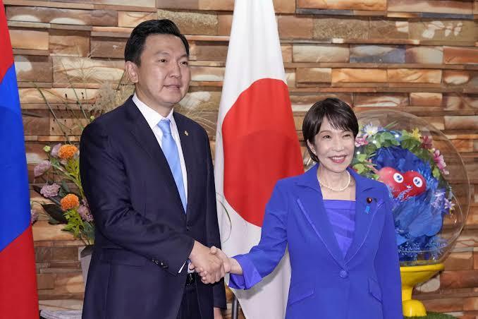 9月29日，蒙古国总理乌其尔勒到访东京，与日本首相高市早苗举行会晤。双方讨论了日