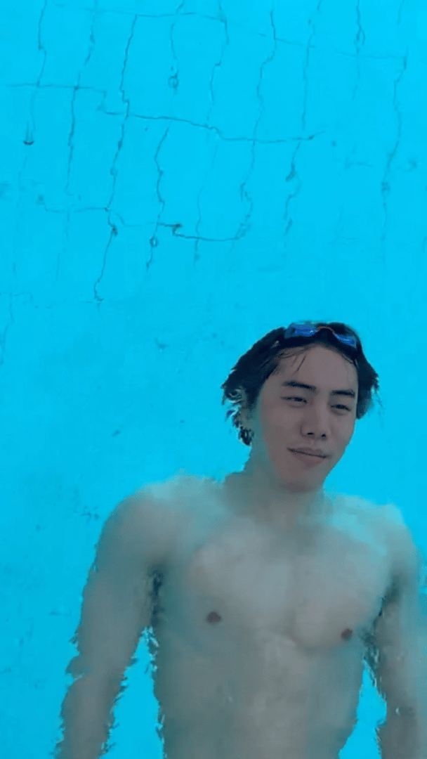 憋笑失败😁😁 