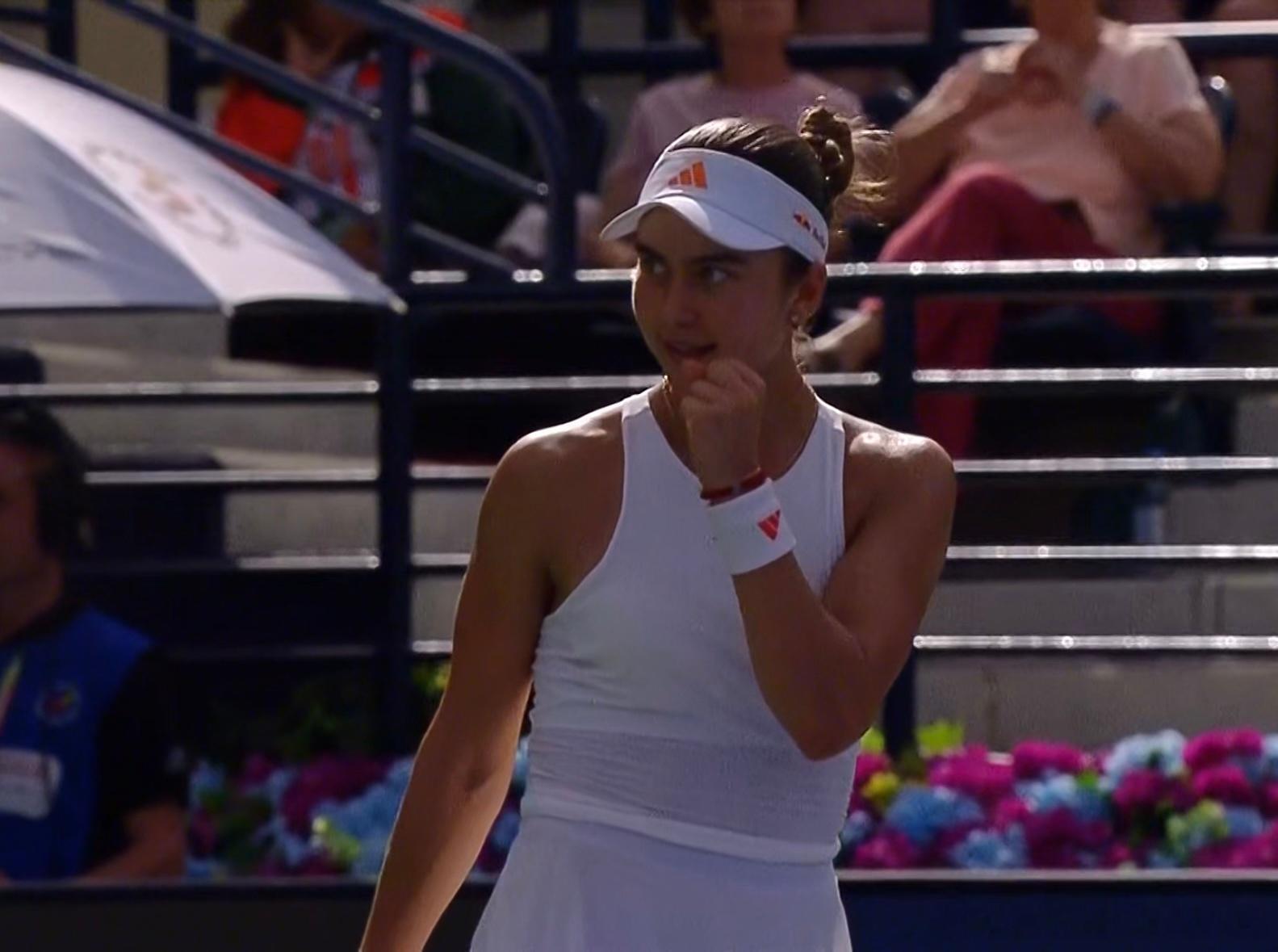 约维奇！！！Iva又赢了！！！迪拜1000赛第二轮，6-4/1-6/6-0施耐德