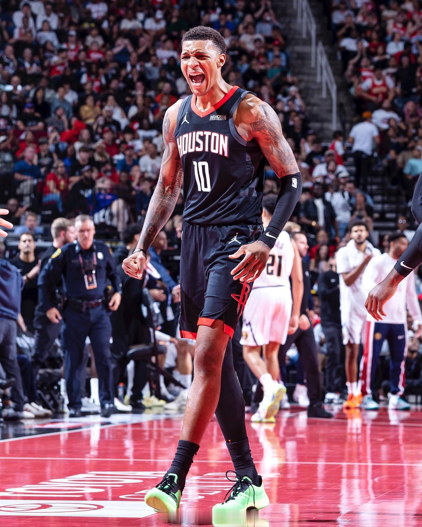 小贾谈心态：“我认为只是我打得更舒服了，不再担心投丢的事情，真的，我感觉在过去，