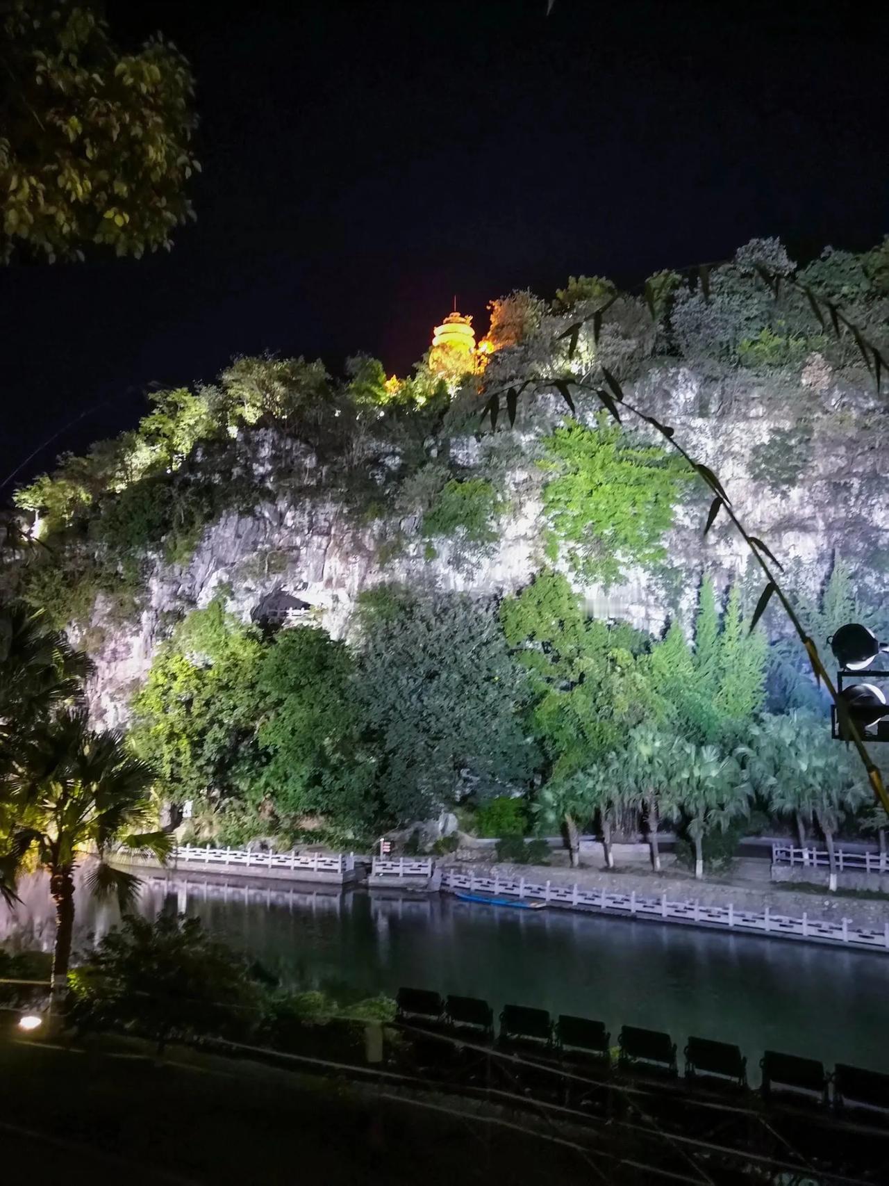 旅途随手拍，桂林漓江最美风景桂林夜景