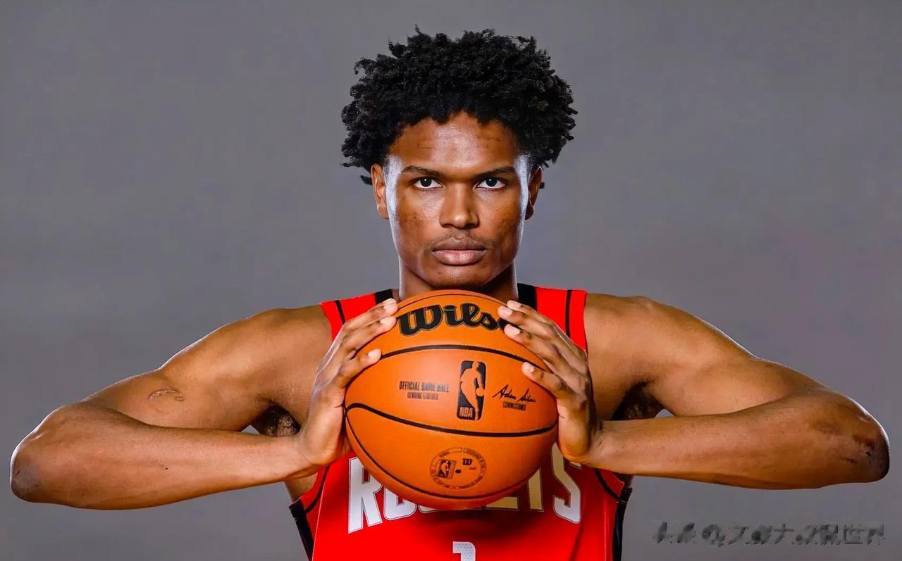#NBA大实话# 
北京时间10月9日NBA火箭队随队资深记者费根表示：“一年级