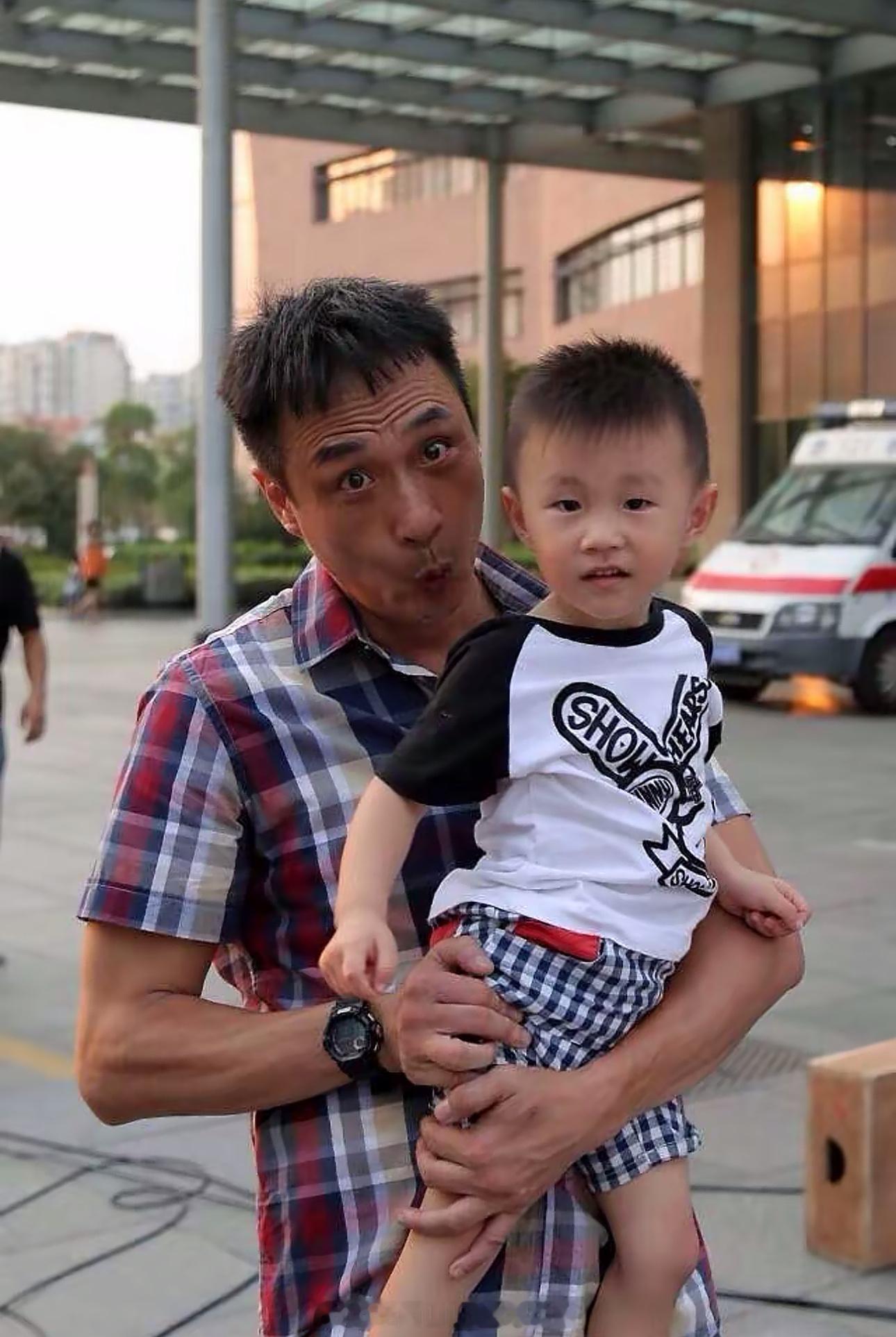 吴镇宇  等我变小了 