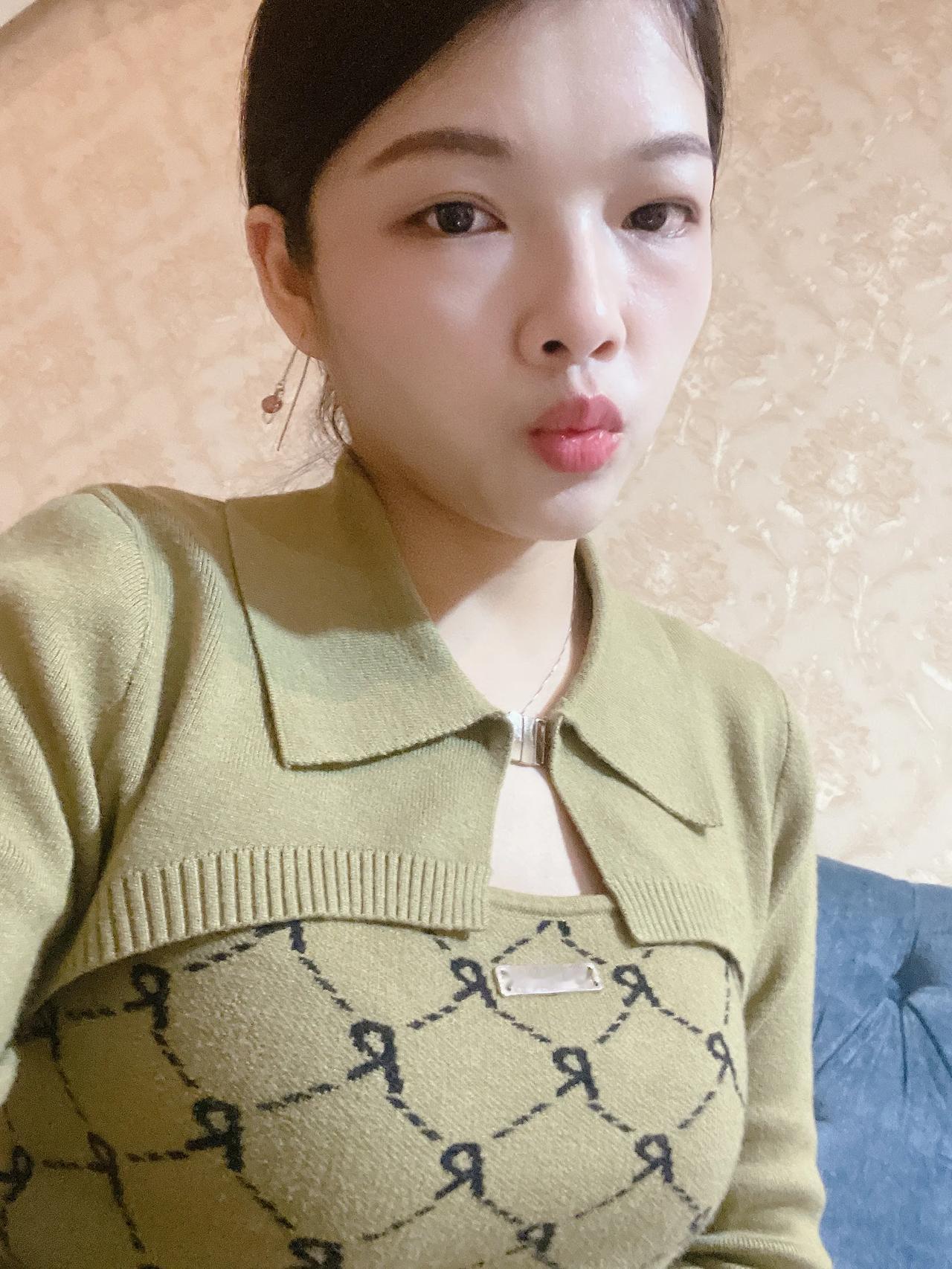 唉！好可悲呀！突然发现自己快到了没人要的年纪，不知道有没有像我一样的，转眼间不知