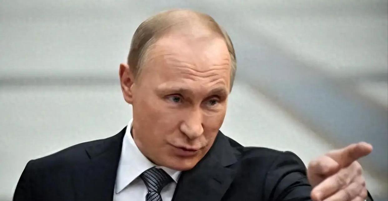 俄乌战局又升级，普京决定不留颜面，基辅遭袭，和谈路在何方
大家都在关注，到底会怎